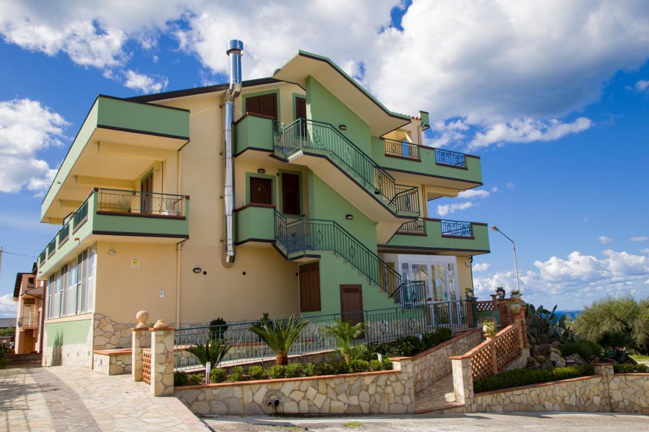 Casa Vacanze Anzà Capo dʼOrlando Exterior foto