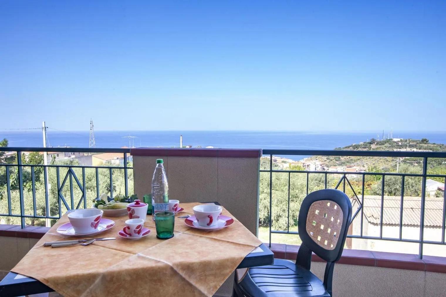 Casa Vacanze Anzà Capo dʼOrlando Exterior foto